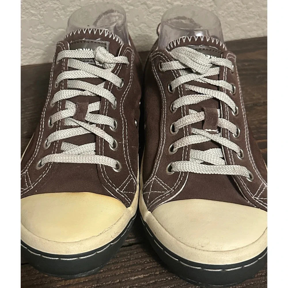 Airwalk Womens Brown Suede Leather Low Top Sneakers Cap Toe 48981 Size 8.5